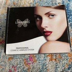 Lumpiness air airbrush makeup